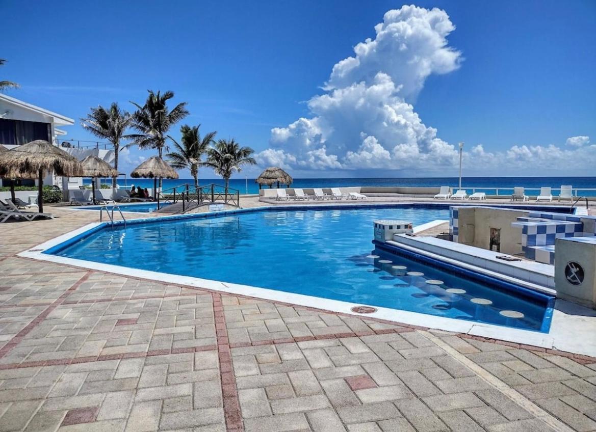 Dual View Ocean Front * Cancun